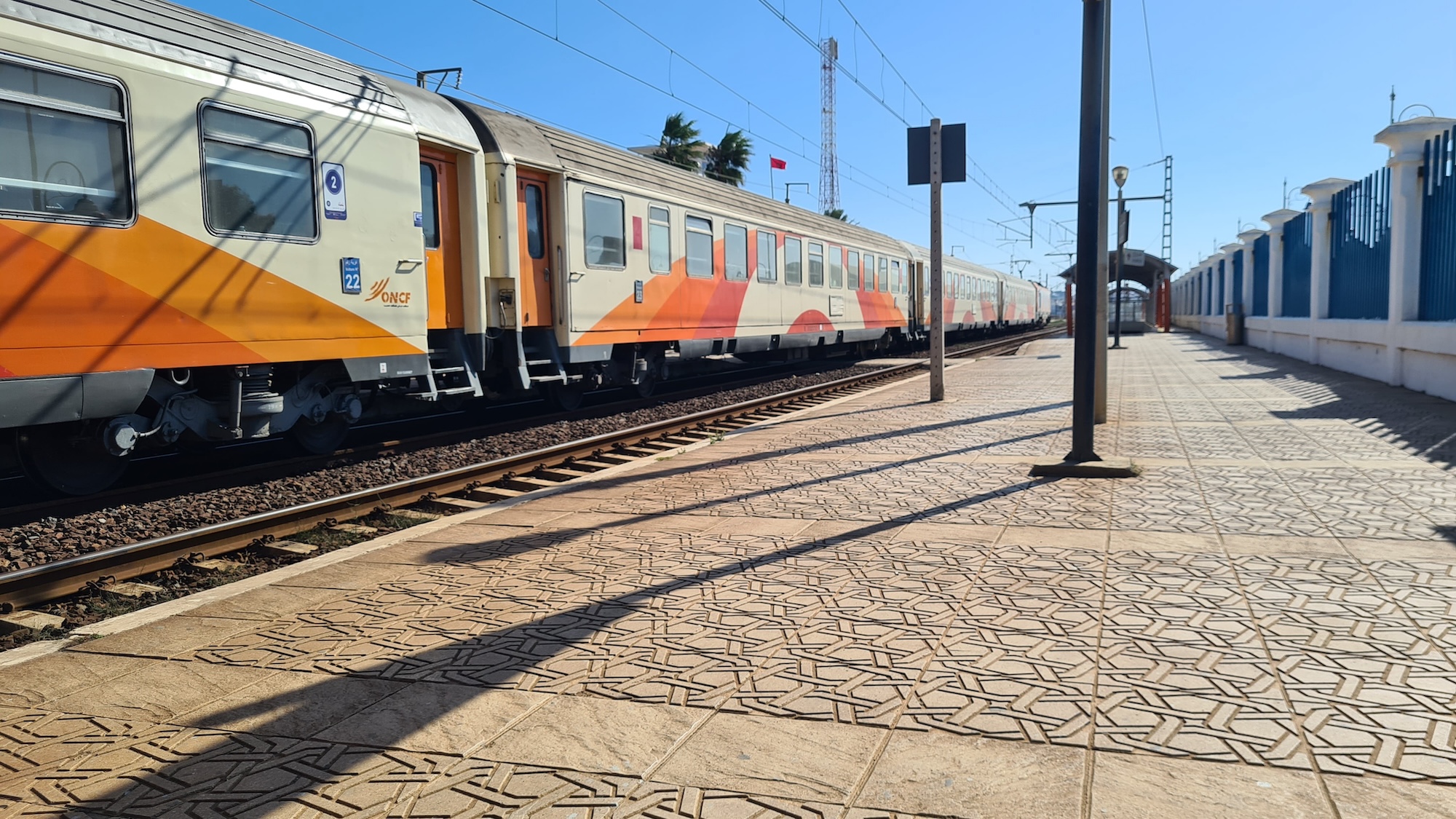 Zugfahren im fremden Land ist immer ein Abenteuer